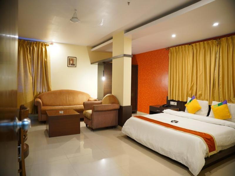 Blossom Rooms Hotel Vashishtha - Free Lunch Or Dinner- Free Breakfast Hyderabad Exterior foto
